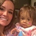 Una niñera dona parte de su hígado a la bebé que cuida para salvarle la vida