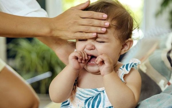 Deshidratación en bebés: ¿Cómo saber si mi hijo está bien hidratado?